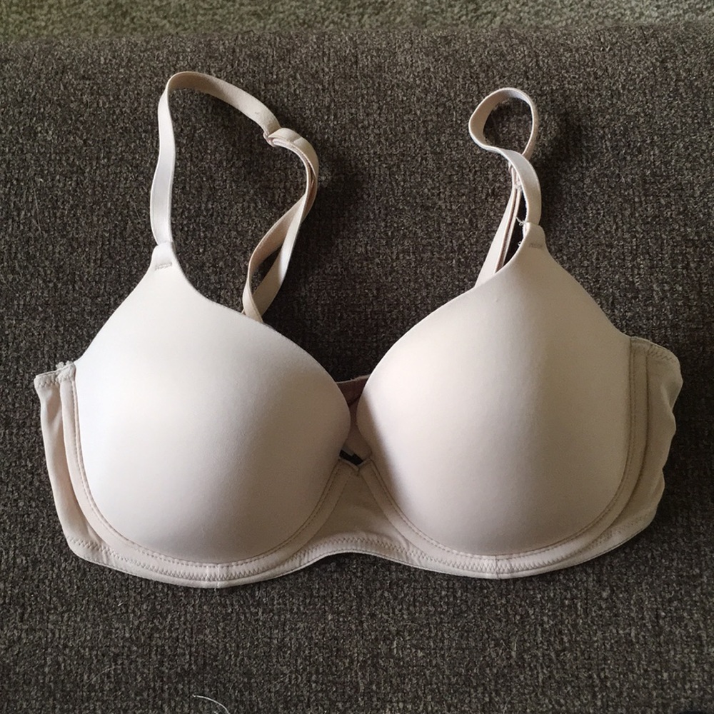 Wear Everywhere Lightly Lined VS PINK Bra